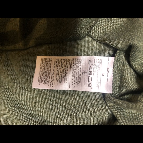 Old Navy ARMY PRINT LONG SLEEVE TUNIC. NWOT - Picture 6 of 6